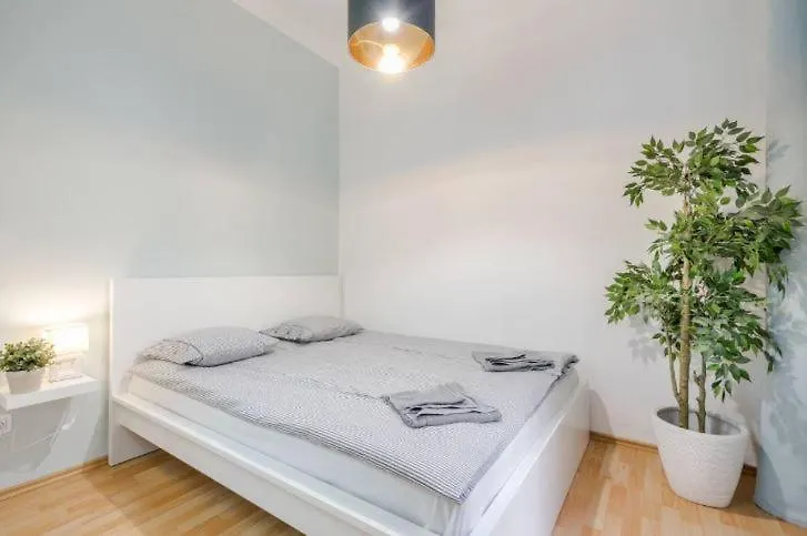 Dessy Downtown Apartment بودابست المجر